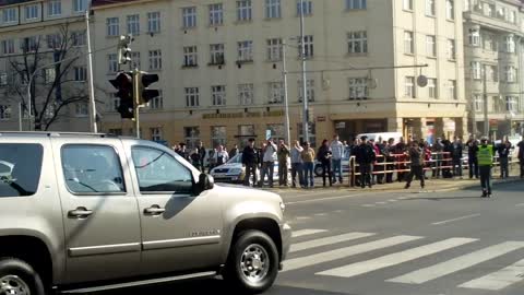 Barack Obama v Praze - Cesta na Pražský hrad 8.4.2010