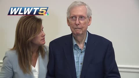 Mitch McConnell FREEZES again while answering a question