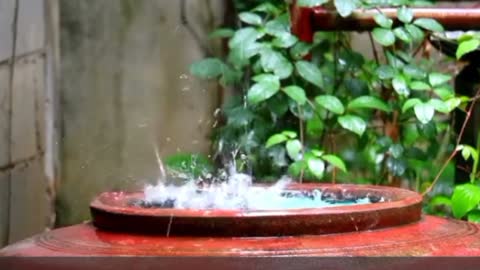 Pouring Rainfall in Water Jar💧Soothing rain 🌧 water sounds 😌