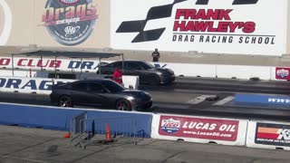 The Difference Between Hellcat and 392 Scat Pack - Drag Race