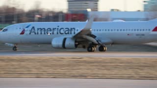 American Airlines Boeing 737-800 arriving at St Louis Lambert Intl - STL
