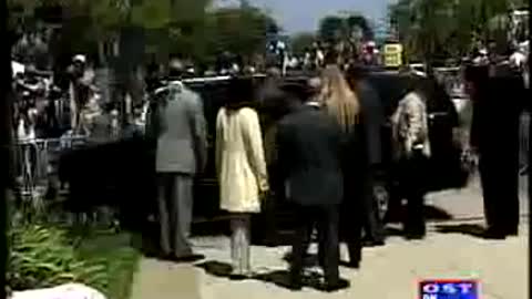 Apr 8, 2008 Hollywood: Michael JACKSON 2005 Trial Exit footage