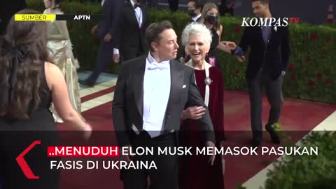 When Elon Musk was scolded by his mother for saying this!