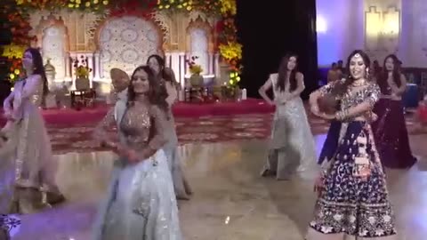 Chalo- Ishq- Ladaaye- Sangeet- Dance