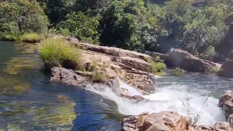 O segredo da paz interior é manter a conexão com a natureza.