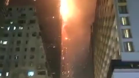 Skyscraper under construction on fire in Hong Kong