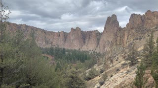 Central Oregon – Smith Rock State Park – Basin Overlook