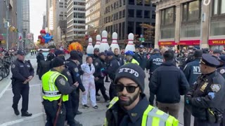 BREAKING: Pro-Palestinian protestors attempt to shut down Macy's Thanksgiving Day Parrade
