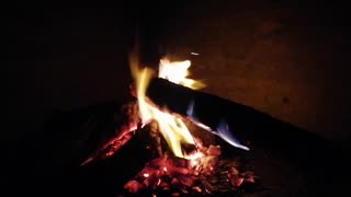 Relaxing Fireplace 4K Crackling bonfires Sounds study and sleep