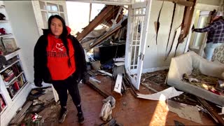 Kentucky tornado survivors sift through debris