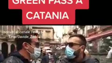 Ecco come la pensano al mercato di Catania del green pass