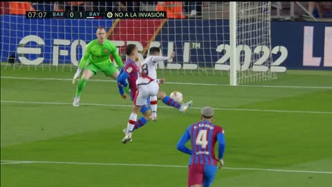 ¡Que gol de Real Vallecano en el Camp Nou frente al Barcelona!