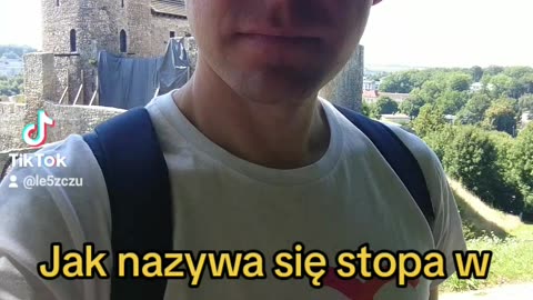 Nie patrz w górę...