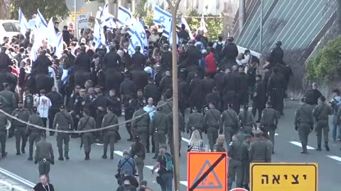 Tel Aviv / Israel - Protesters rally on 'Increase Resistance to Dictatorship' day - 16.03.2023