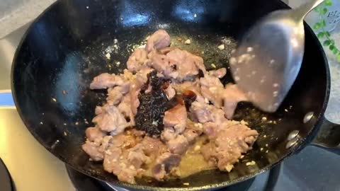 Super Easy Stir Fried Pork in Black Bean Sauce 湖南小炒 Chinese Hunan Stir Fry Pork Recipe