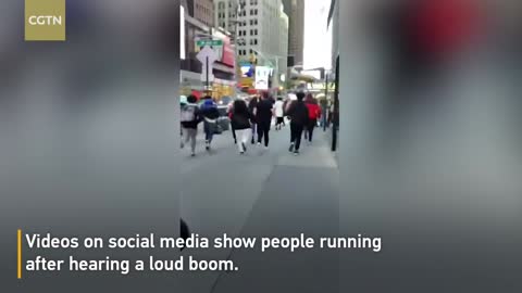 Manhole explosion causes panic in Times Square