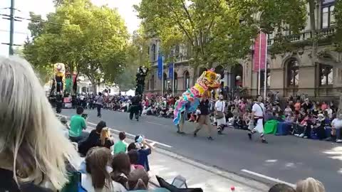 Bendigo Easter Parade Sun Loong Dragods longest imperial dragon_Cut