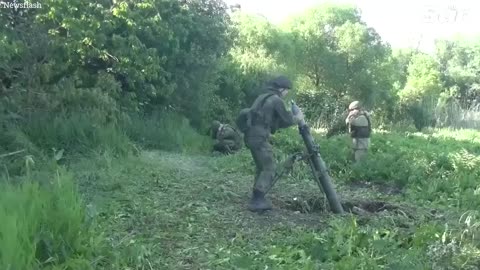 Russian riflemen 'blitz Ukrainian positions with Z Tanks'