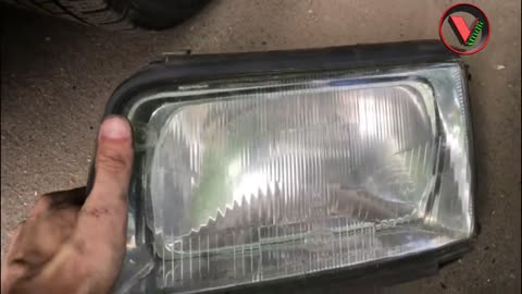 Removing\installing the Audi 100\80 headlight