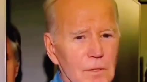 Joe Biden’s mask is malfunctioning again...Look At His Chin