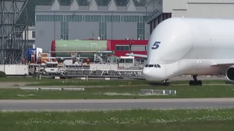 Airbus Beluga landing and takeoff at Finkenwerder, EDHI-9