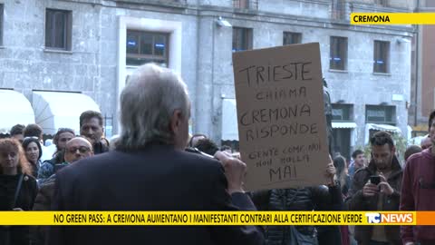 No green pass: a Cremona aumentano i manifestanti contrari alla certificazione verde