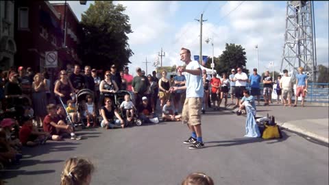 Yo Yo Busker Canal days Port Colborne Ontario Canada 08 05 2012