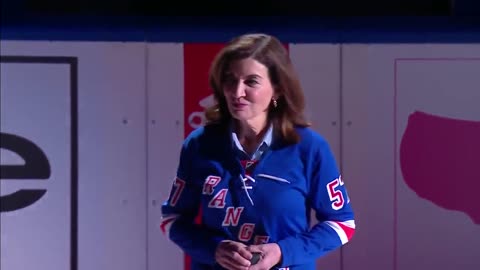 LOL: New York Governor Hochul BOOED at NY Rangers Game