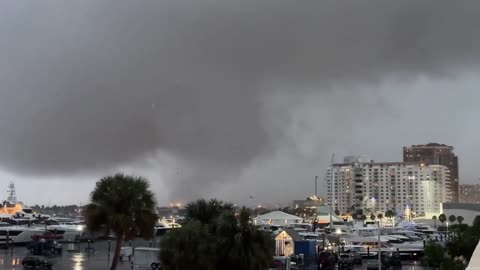 Reports of damage after large Tornado touches down in Fort Lauderdale