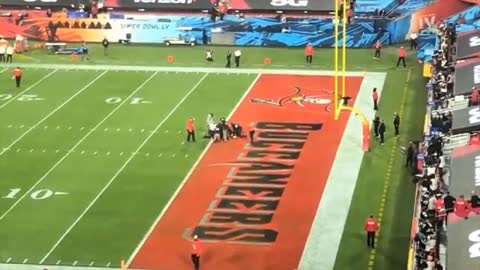 Watch Kevin Harlan's radio call of fan on the Field at Super Bowl 55 (w/ video)