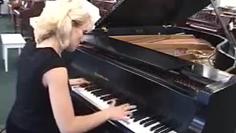 Fantaisie Impromptu by Chopin - Vintage video