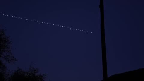 Starlink Satellites train seen in the sky - view from earth - Elon Musk SpaceX