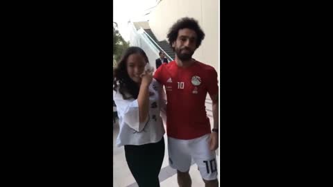 A wonderful forget gesture from the World star Mu Salah with a fan
