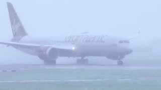 Dreamliner SNOWY Takeoff! #shorts