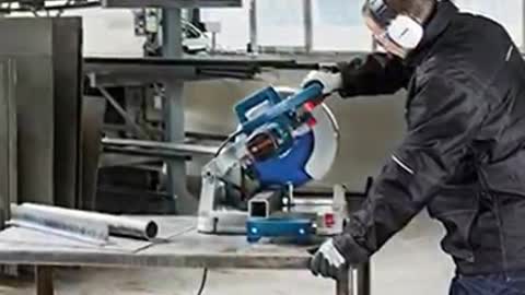 Bosch Professional Metalltrennsäge GCD 12 JL (1.500 min-1 Leerlaufdrehzahl, 20 kg Gewicht, inkl.)