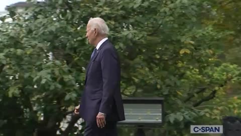 Biden wanders off, handlers literally direct him back to WH: "This way, sir"