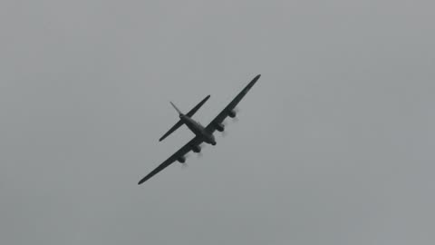 Boeing B-17G Sally B