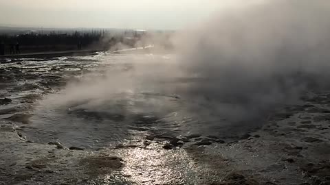 Geyser Strokkur Iceland [Time Lapse and Slow-Motion]