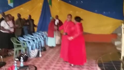 DANCING IN CHURCH in KENYA