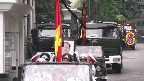 Miles de vietnamitas despiden a su fallecido presidente en Hanoi