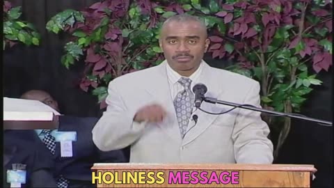 Pastor Gino Jennings- Don't indulge in no Christmas stuff nor Jesus Cartoons