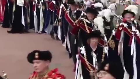 Soldier_faints_at_Windsor_Castle