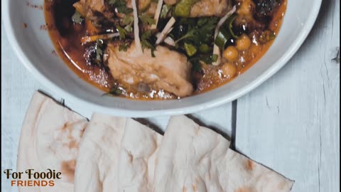 Lahore Style Murgh Cholay - Chick peas Curry @ForFoodieFriends