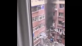 An explosion occurred in a residential building in Shenyang, and a fire broke out at the scene