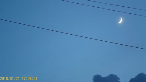 Time-lapse of the moon in the sky