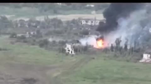 🔥🔝 Detonation of a Russian tank near Vuhledar