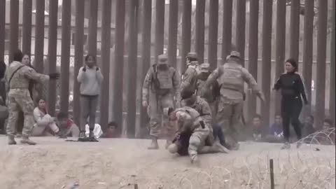 #Texas National Guard confiscated knives from migrants who rushed border, one tried to grab gun