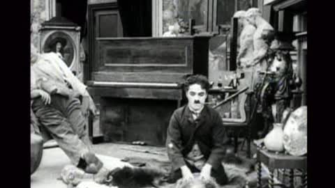 57.[1916][Chaplin] - Behind the Screen