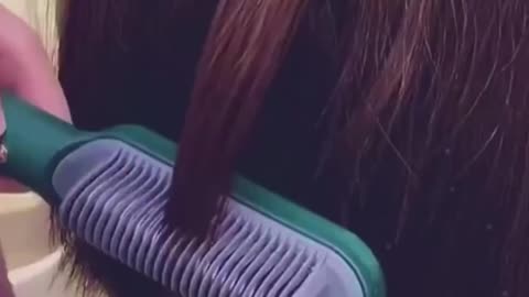 Hair straightener