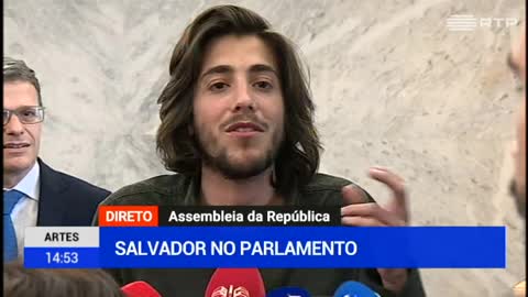 Salvador esteve na Assembleia da República e deixou uma mensagem forte aos políticos.